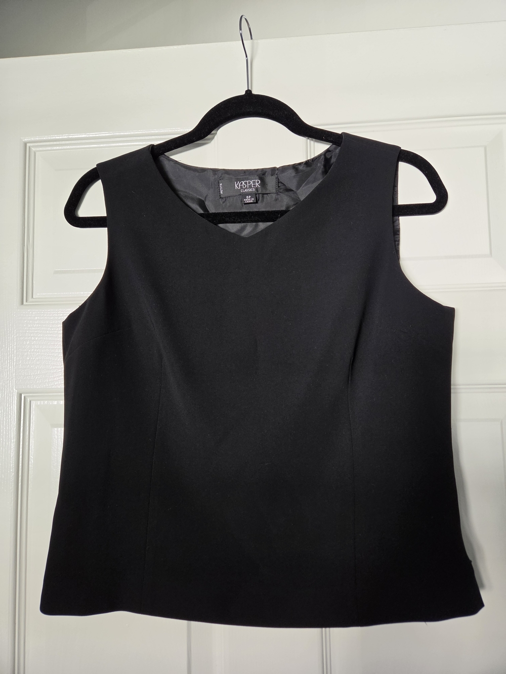 Kasper Women's Sleeveless Black Shell Top